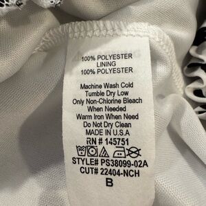 Chic White Mini Skirt